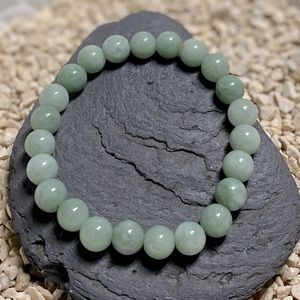 AVENTURINE GEMSTONE BRACELET  Quality grade beads, stretchy, and handcrafted!